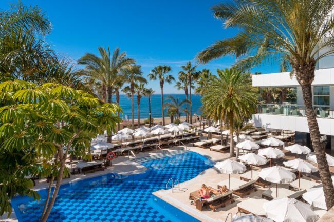 Piscina del Hotel Amare Marbella